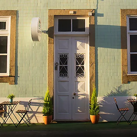 Watermark Surf House Espinho (Aveiro)