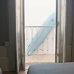Watermark Surf House 에스피뇨