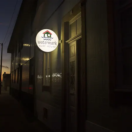 Watermark Surf House * إسبِنو