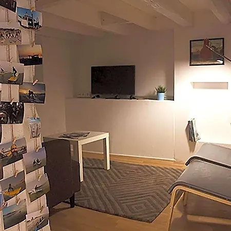 Watermark Surf House Bed & Breakfast