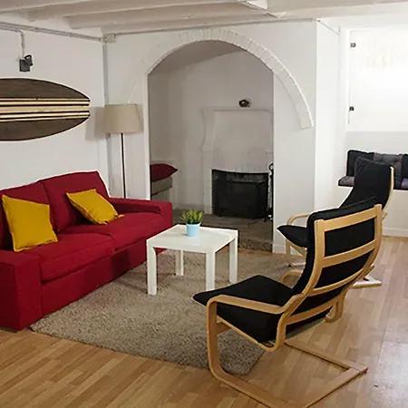 Watermark Surf House Bed and breakfast
