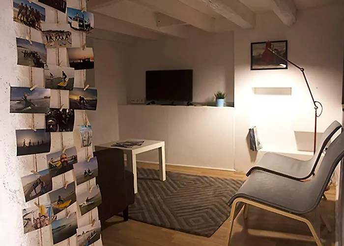 Watermark Surf House 에스피뇨